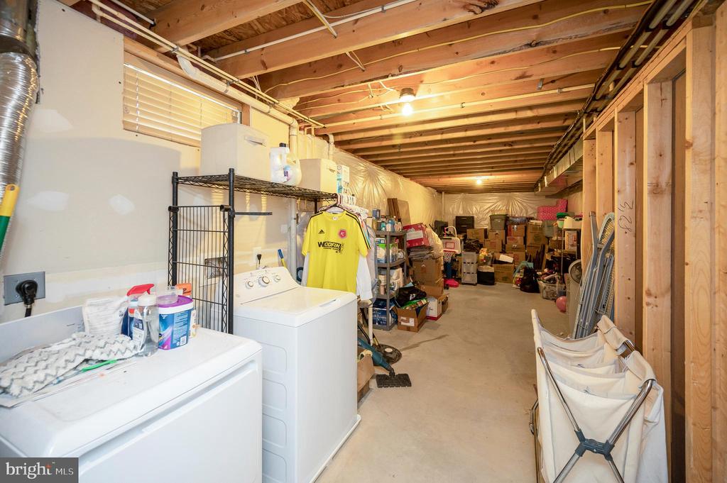 Fredericksburg, Virginia, 22407, United States, 4 Bedrooms Bedrooms, ,4 BathroomsBathrooms,Residential,For Sale,2049321