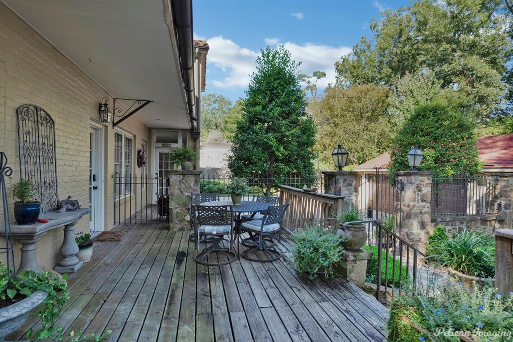 Shreveport, Louisiana, 71106, United States, 5 Bedrooms Bedrooms, ,4 BathroomsBathrooms,Residential,For Sale,1779420