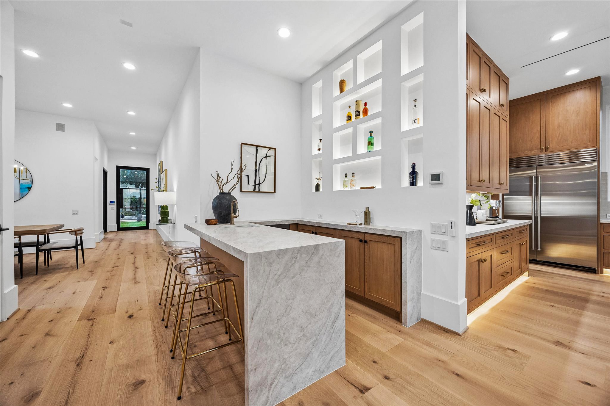  4230 Riley Street - 物件實景