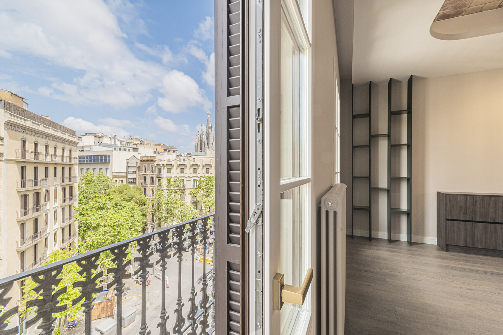  Refurbished jewel in the Quadrat d