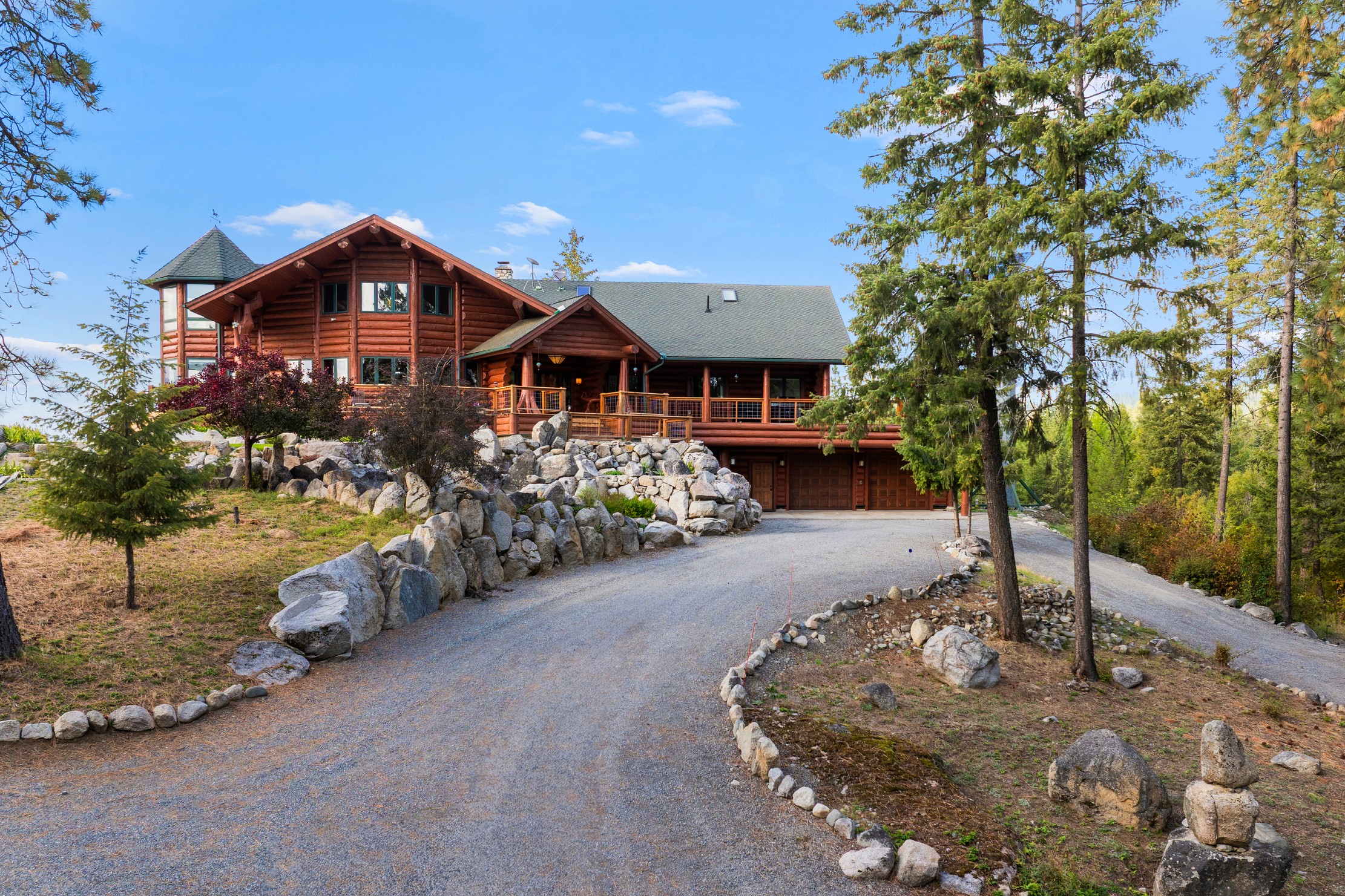 Bonners Ferry, Idaho, 83805, United States, 3 Bedrooms Bedrooms, ,4 BathroomsBathrooms,Residential,For Sale,1984473