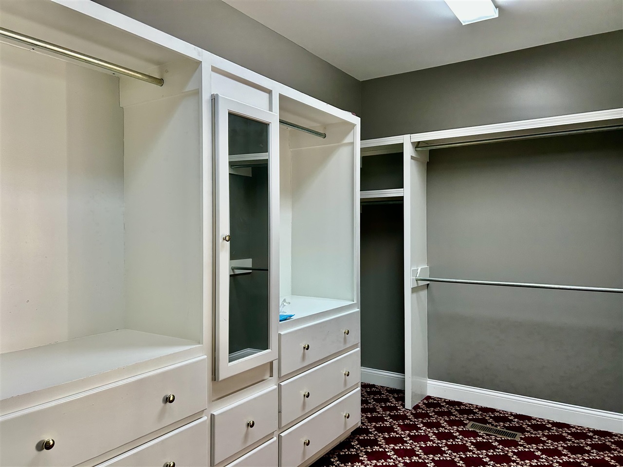 Bowling Green, Kentucky, 42103, United States, 4 Bedrooms Bedrooms, ,4 BathroomsBathrooms,Residential,For Sale,1987500