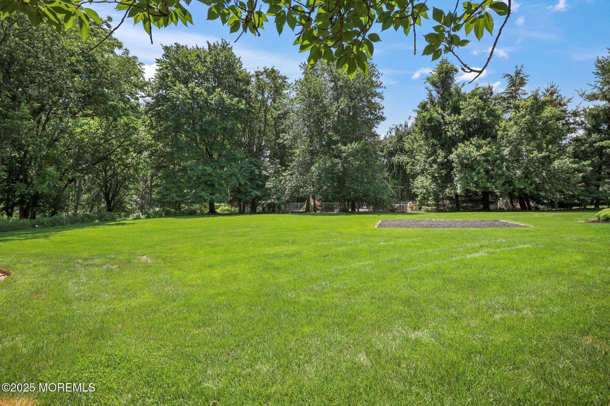 Manalapan, New Jersey, 07726, United States, 5 Bedrooms Bedrooms, ,7 BathroomsBathrooms,Residential,For Sale,1979083