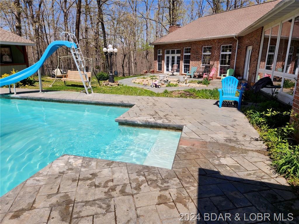 Camdenton, Missouri, 65020, United States, 5 Bedrooms Bedrooms, ,5 BathroomsBathrooms,Residential,For Sale,1850367