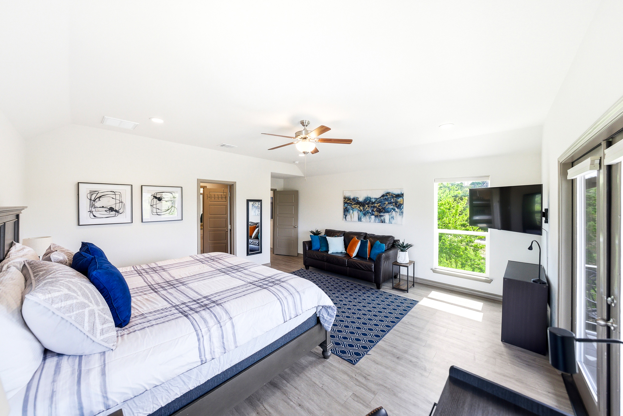  Canyon Lake Home with Hot Tub and Balcony Views - 物件實景