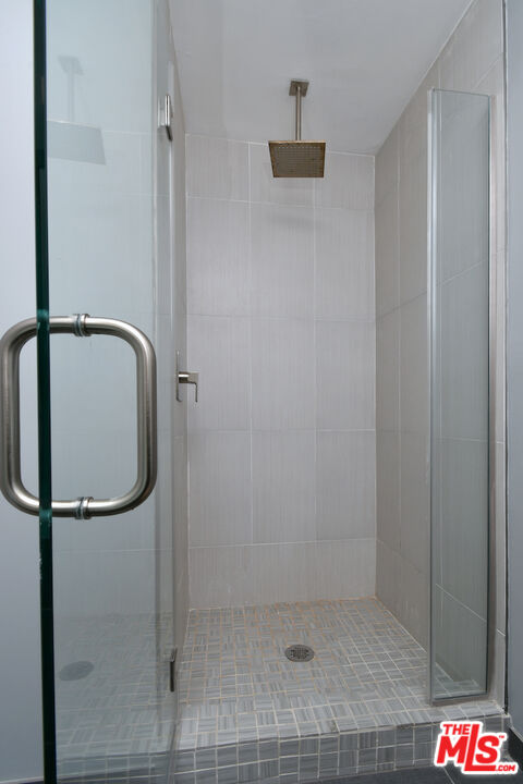 Los Angeles, California, 90077, United States, 2 Bedrooms Bedrooms, ,2 BathroomsBathrooms,Residential,For Sale,1919812