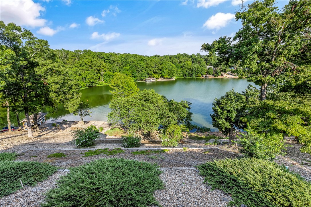 Bella Vista, Arkansas, 72715, United States, 3 Bedrooms Bedrooms, ,3 BathroomsBathrooms,Residential,For Sale,1918685