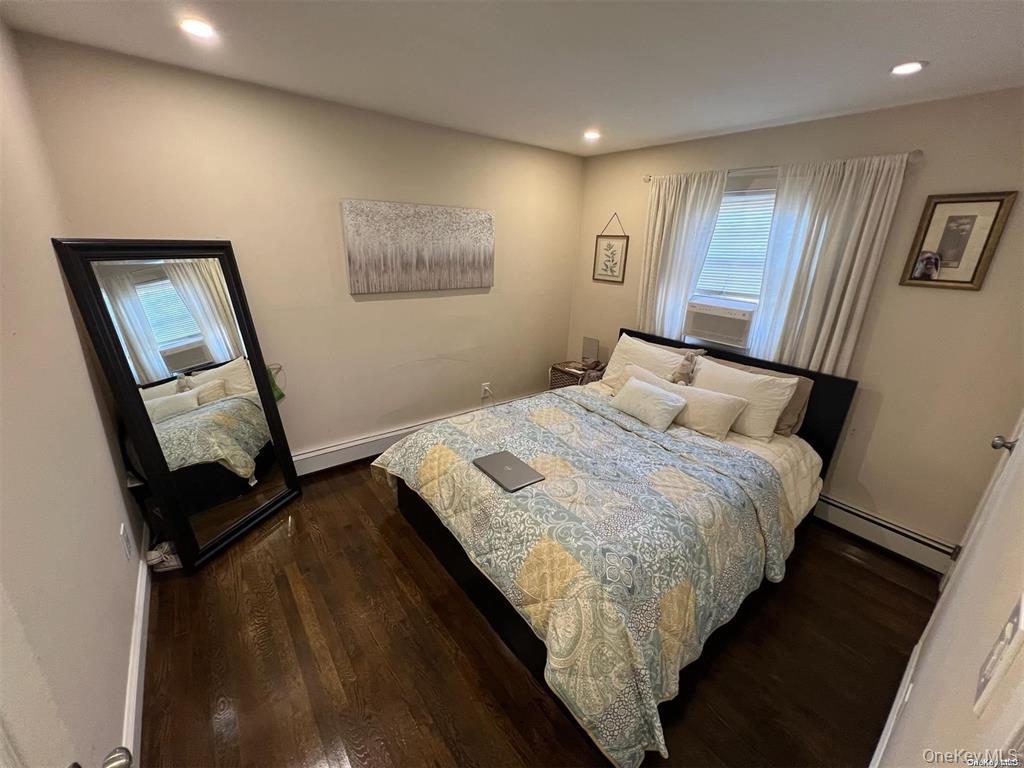 Farmingville, New York, 11738, United States, 4 Bedrooms Bedrooms, ,2 BathroomsBathrooms,Residential,For Sale,1840283