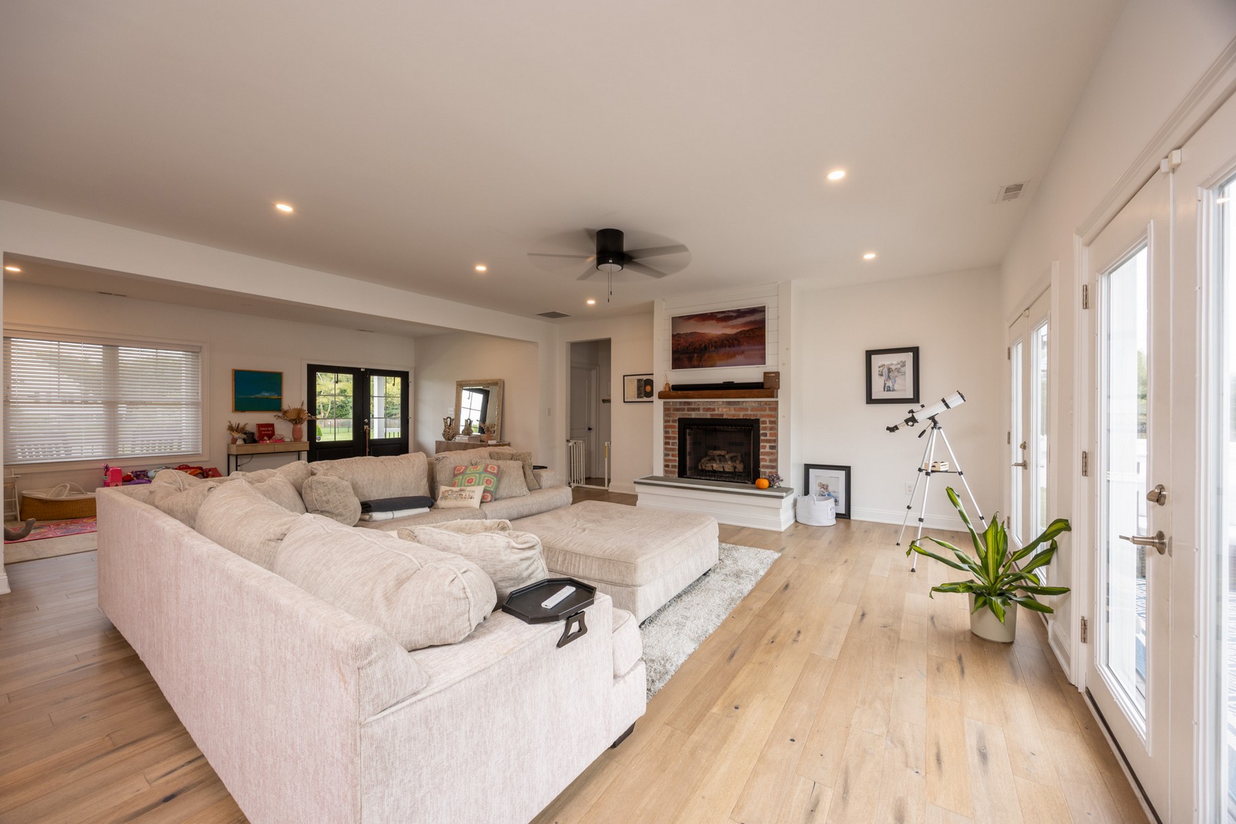  28 Queen Anne Court - 物件實景