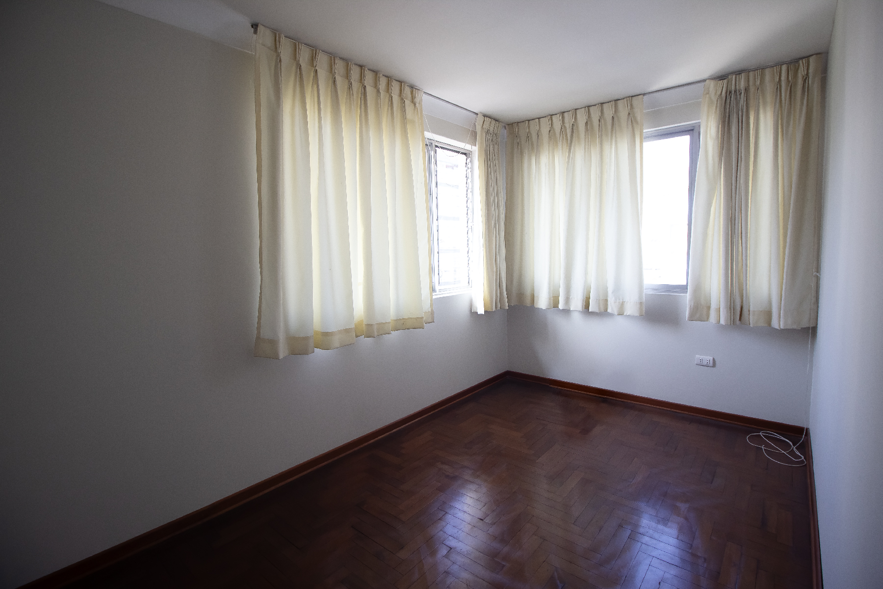  Excellent House to remodel or to build - 物件實景