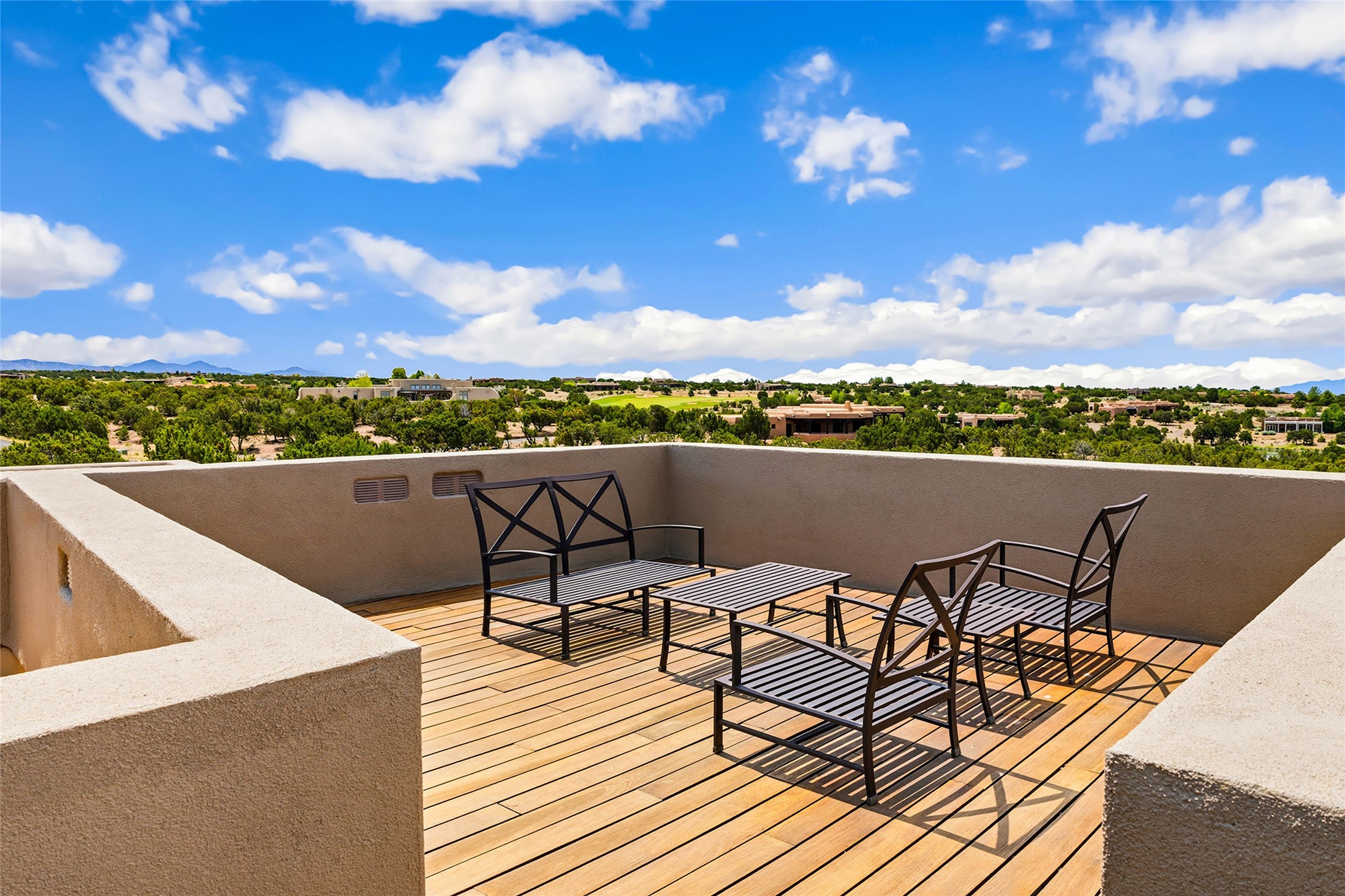  4 Basin View Ct. - 物件實景