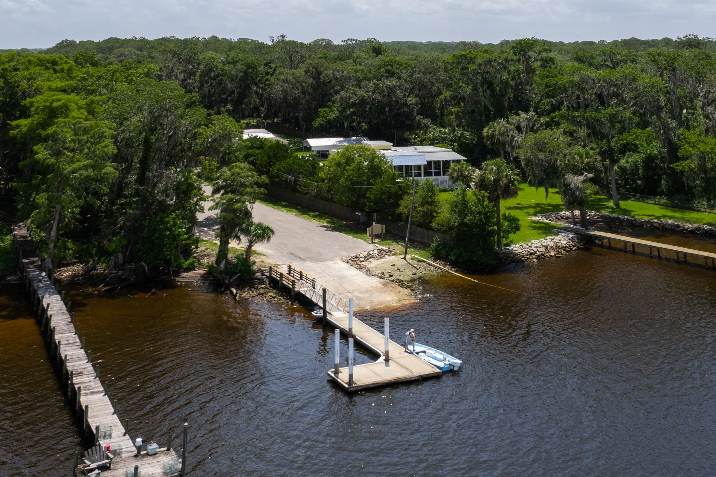 East Palatka, Florida, 32131, United States, 3 Bedrooms Bedrooms, ,2 BathroomsBathrooms,Residential,For Sale,1983358