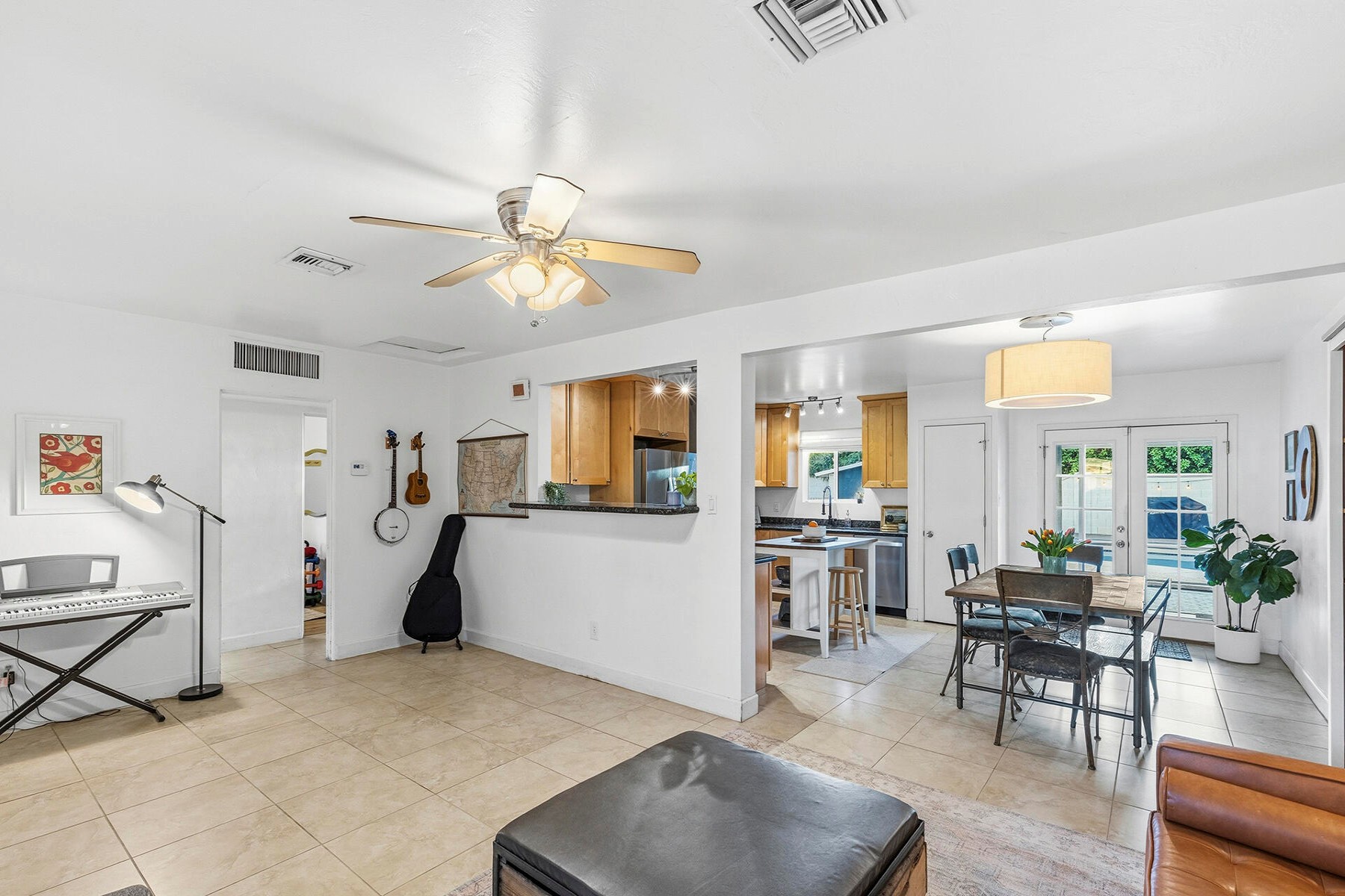  6804 N 11th Street  Phoenix, AZ - 物件實景