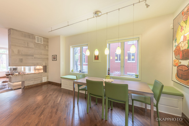 310 E 18th St, Chicago, Illinois, 60616, United States, 3 Bedrooms Bedrooms, ,4 BathroomsBathrooms,Residential,For Sale,310 E 18th St,1010356