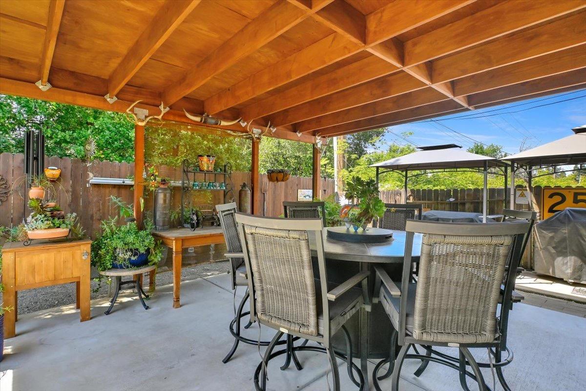 Orangevale, California, 95662, United States, 4 Bedrooms Bedrooms, ,2 BathroomsBathrooms,Residential,For Sale,1795396