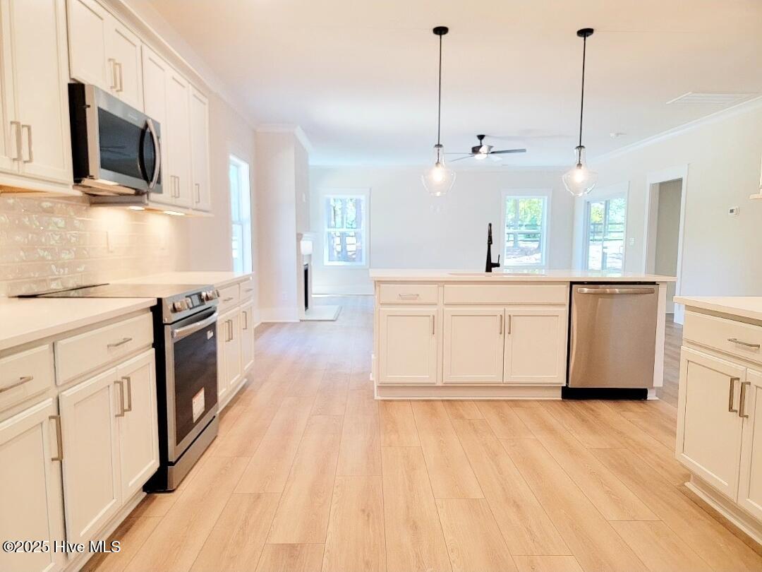 Wilmington, North Carolina, 28411, United States, 4 Bedrooms Bedrooms, ,4 BathroomsBathrooms,Residential,For Sale,1913563