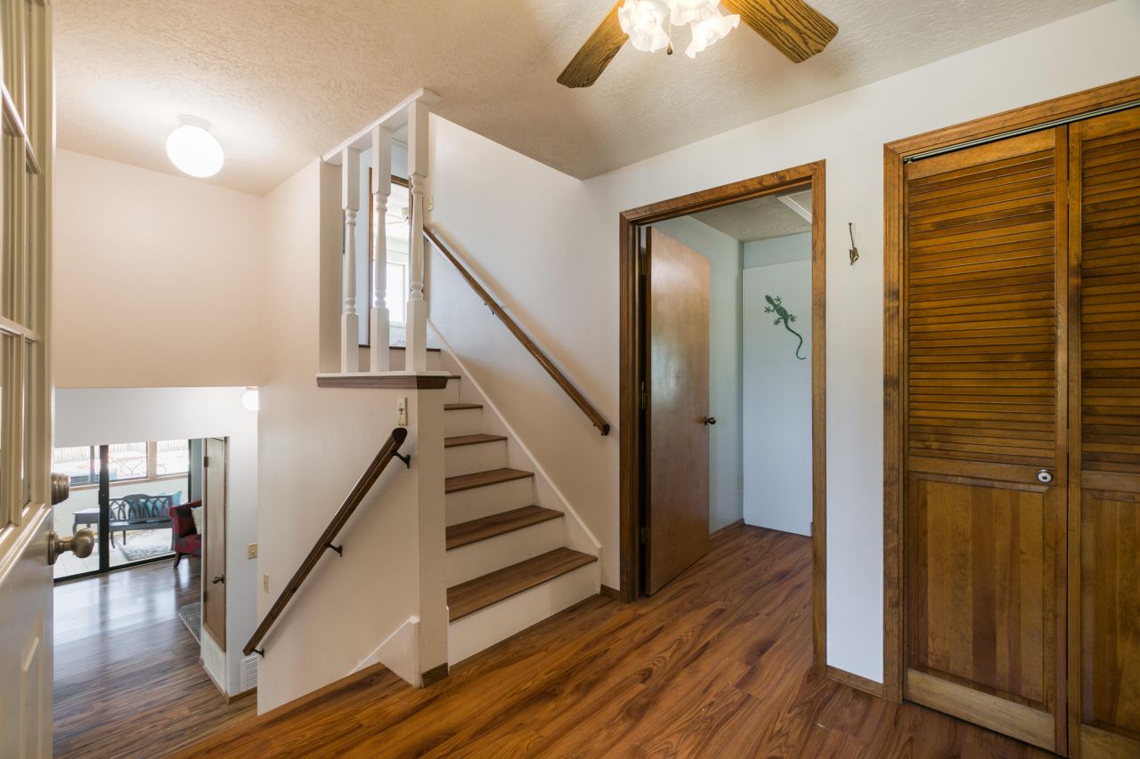 Edgewood, New Mexico, 87015, United States, 4 Bedrooms Bedrooms, ,3 BathroomsBathrooms,Residential,For Sale,1892952