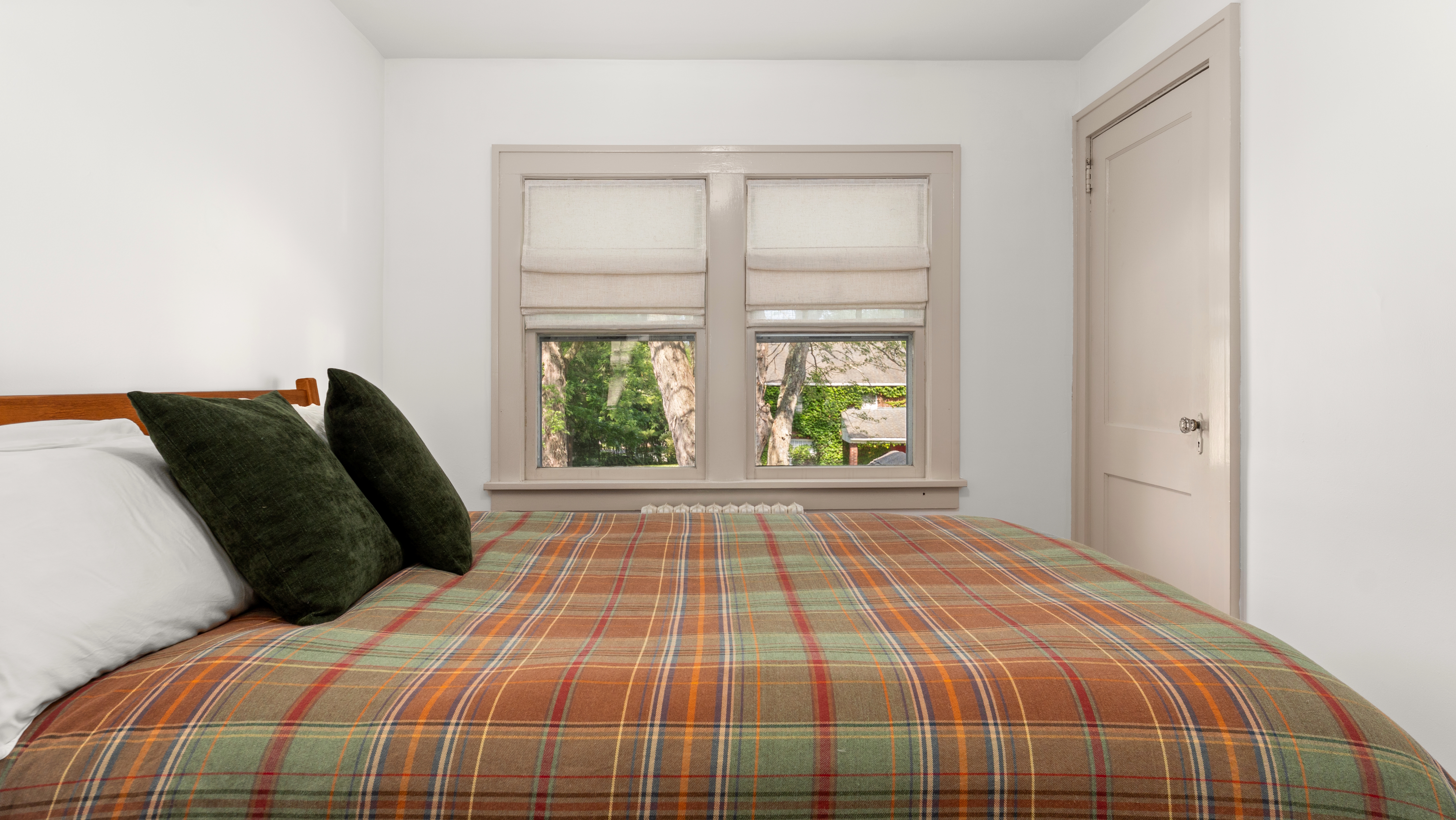  Turnkey Colonial Charm in Southeast Pittsfield - 物件實景