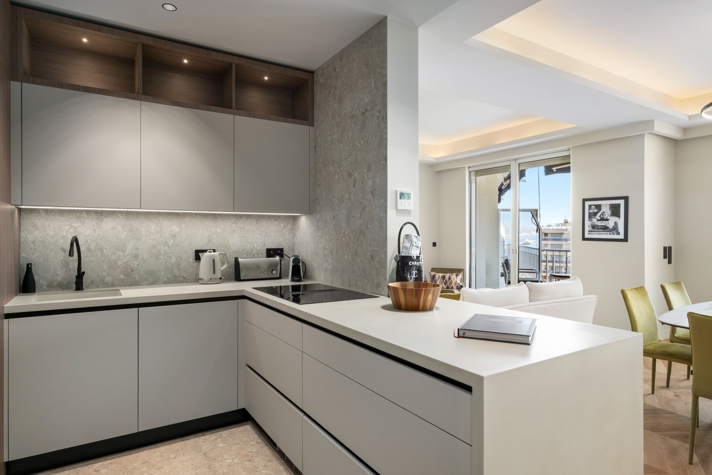  4-room apartment 100 m² with sea view for sale in La Croisette, Cannes - 物件實景
