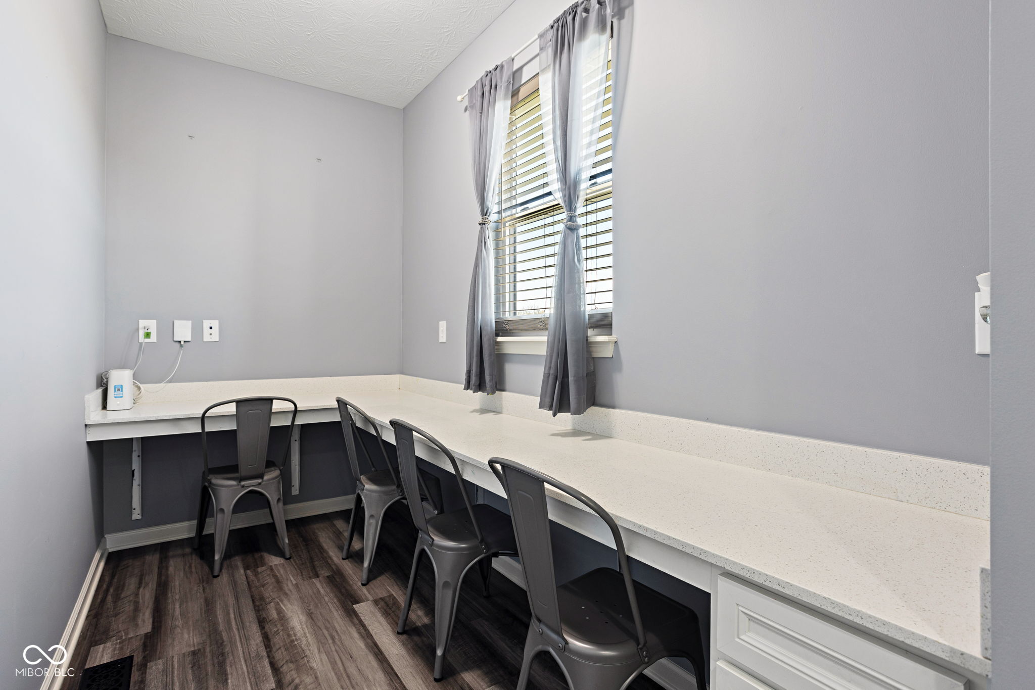 Noblesville, Indiana, 46062, United States, 6 Bedrooms Bedrooms, ,4 BathroomsBathrooms,Residential,For Sale,1987337