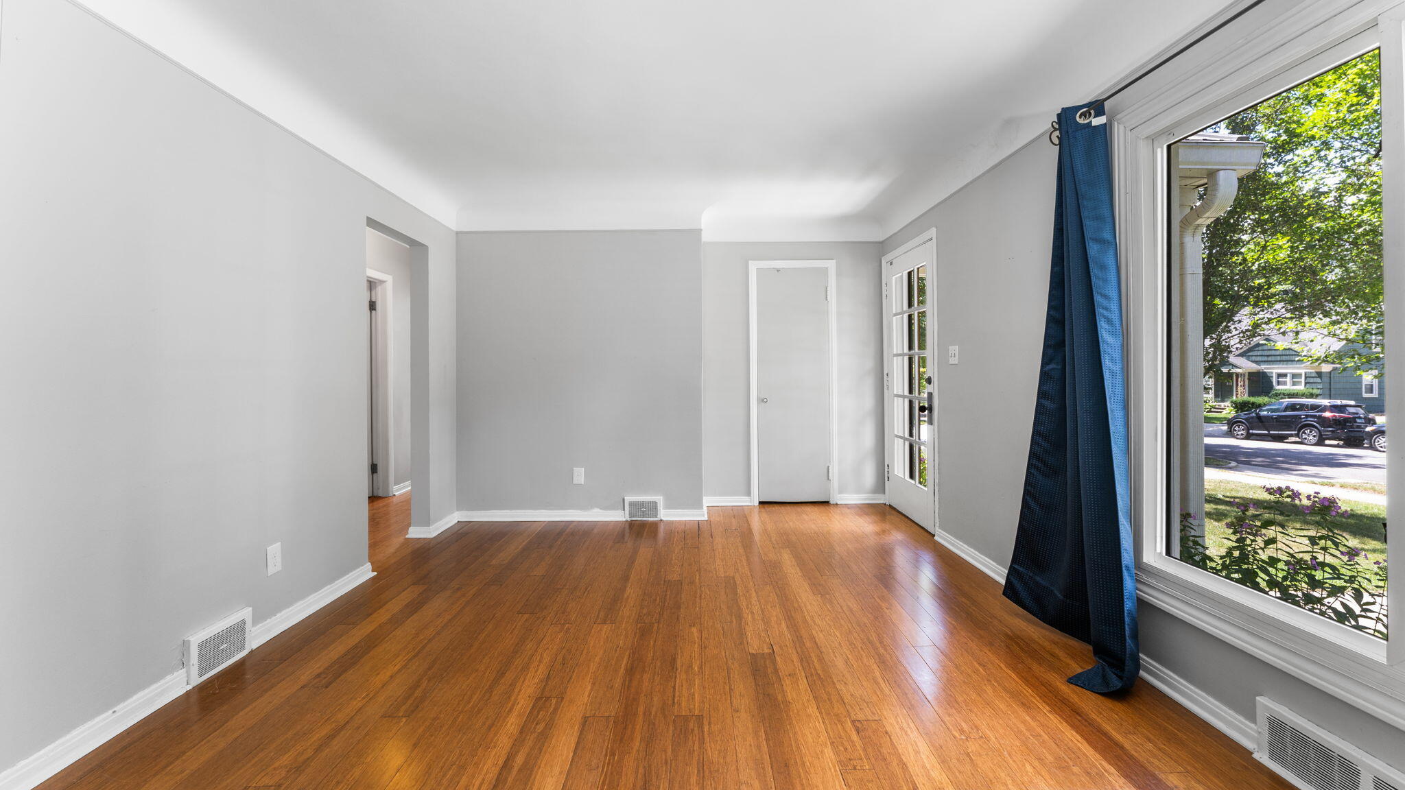 Ann Arbor, Michigan, 48103, United States, 3 Bedrooms Bedrooms, ,2 BathroomsBathrooms,Residential,For Sale,1937160