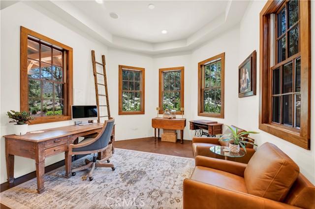 Murrieta, California, 92562, United States, 5 Bedrooms Bedrooms, ,6 BathroomsBathrooms,Residential,For Sale,1908837