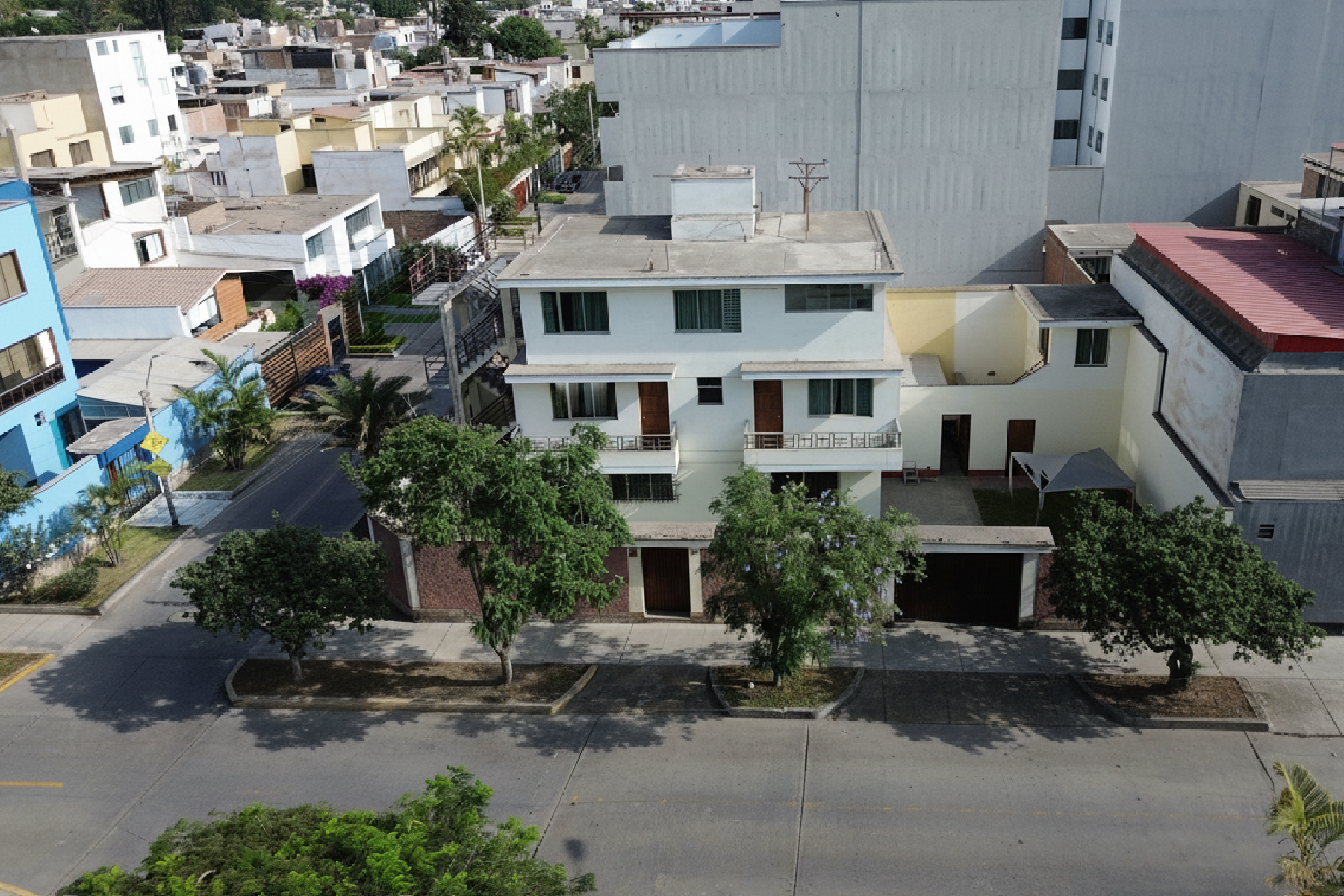  Excellent House to remodel or to build - 物件實景