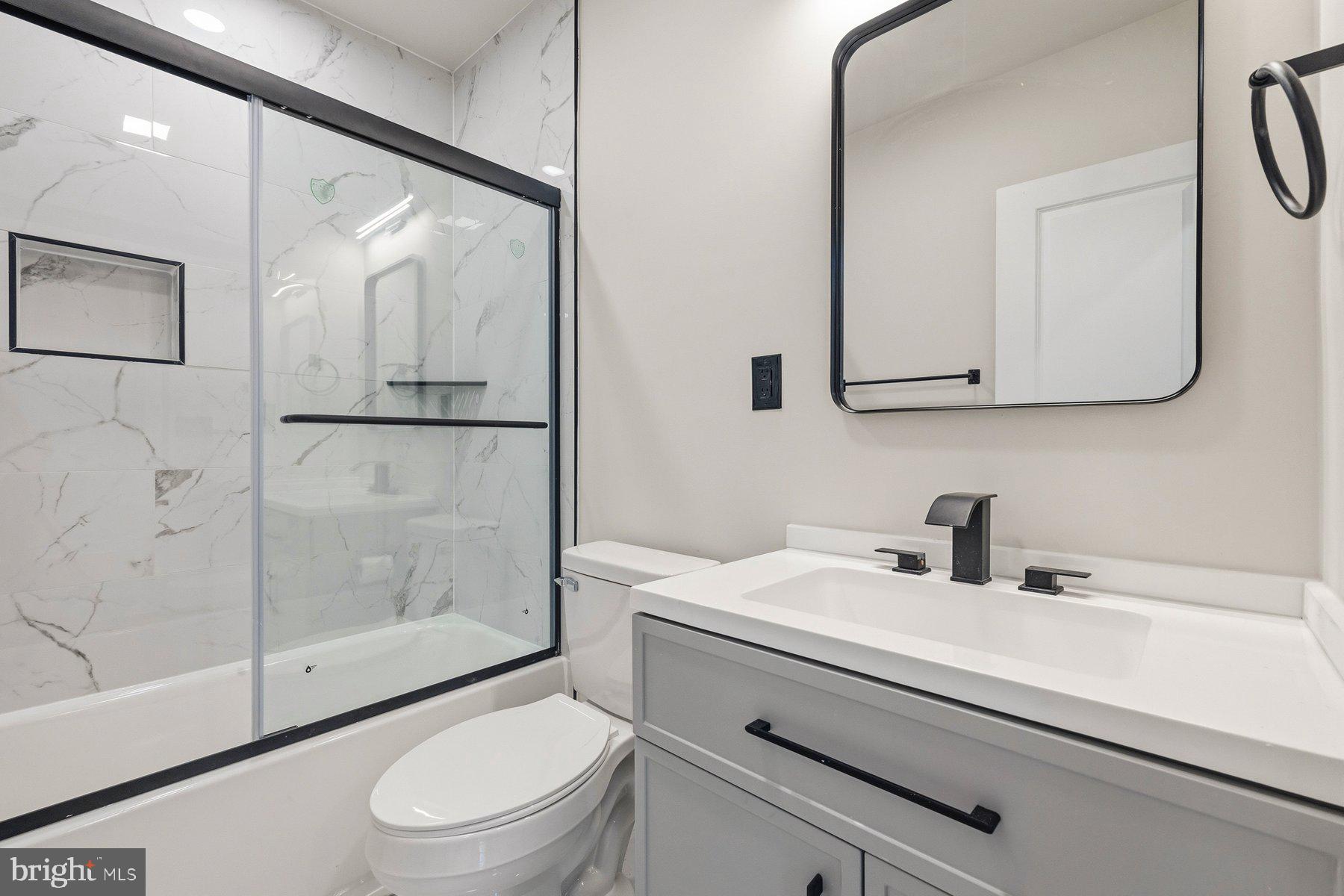Alexandria, Virginia, 22314, United States, 2 Bedrooms Bedrooms, ,3 BathroomsBathrooms,Residential,For Sale,2049210
