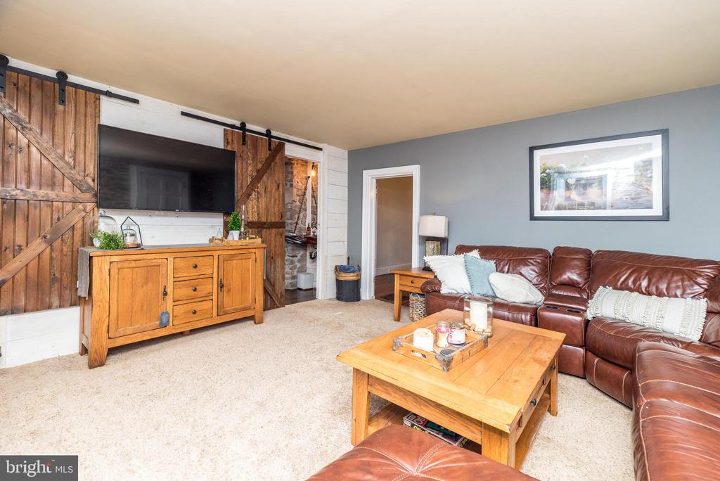 Ottsville, Pennsylvania, 18942, United States, 3 Bedrooms Bedrooms, ,3 BathroomsBathrooms,Residential,For Sale,1950550