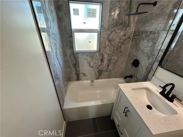 Lawndale, California, 90260, United States, 2 Bedrooms Bedrooms, ,1 BathroomBathrooms,Residential,For Sale,1980994