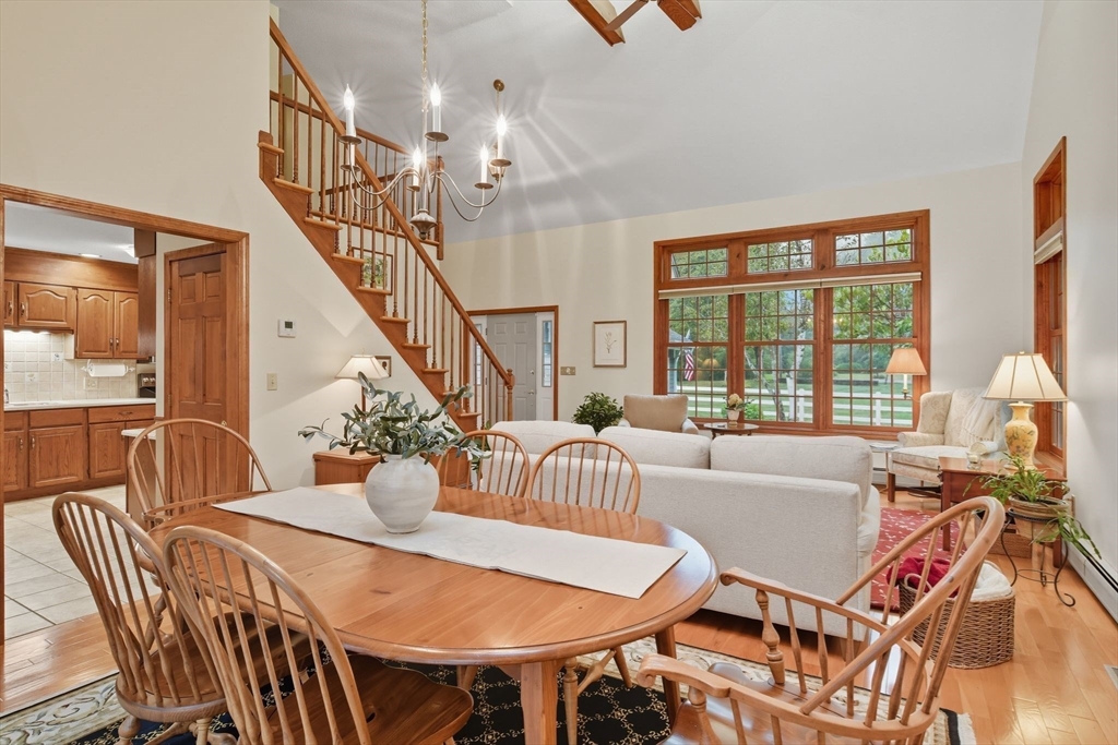 Westfield, Massachusetts, 01085, United States, 3 Bedrooms Bedrooms, ,3 BathroomsBathrooms,Residential,For Sale,1966188