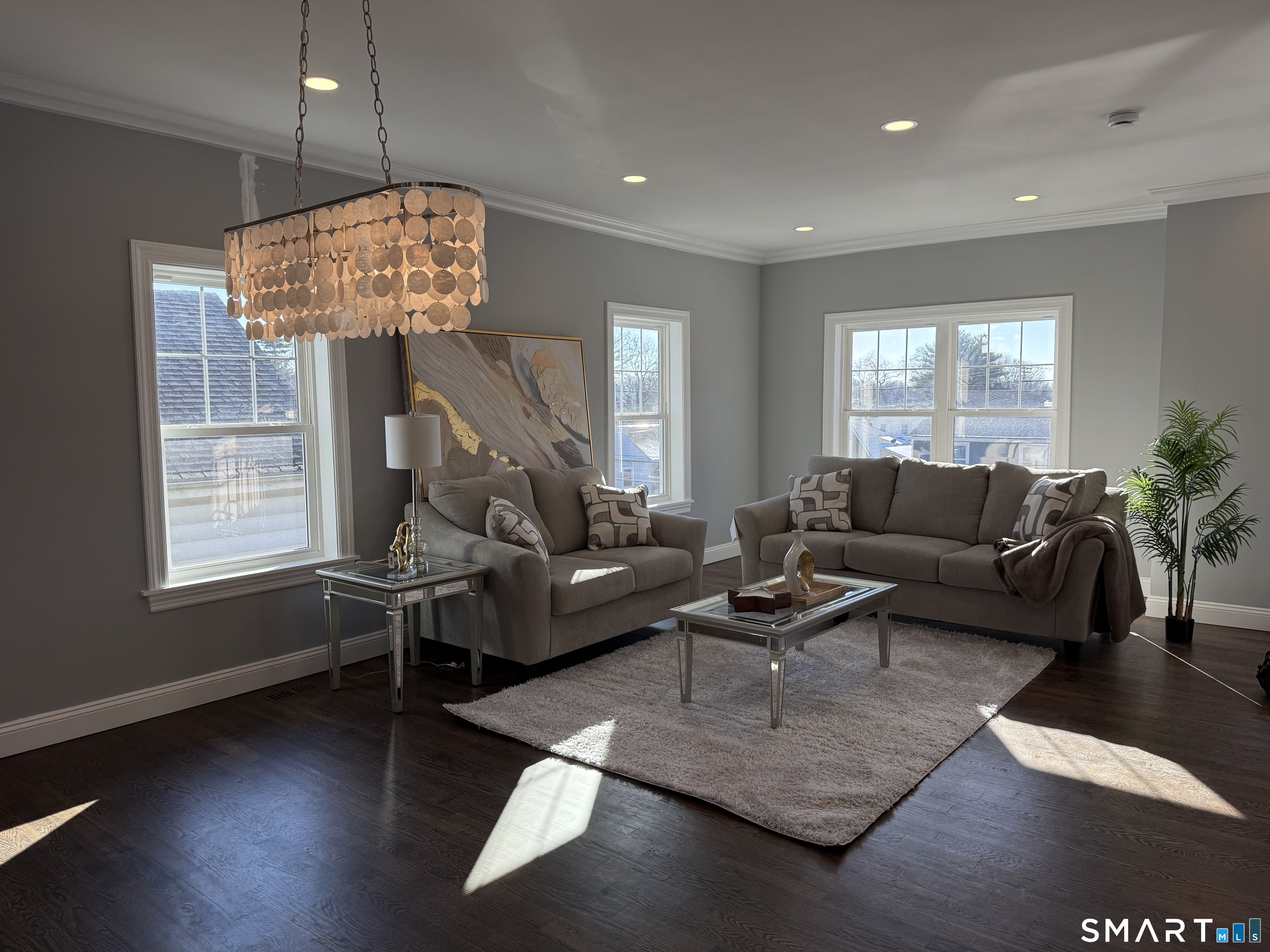 Bridgeport, Connecticut, 06606, United States, 4 Bedrooms Bedrooms, ,3 BathroomsBathrooms,Residential,For Sale,1979234