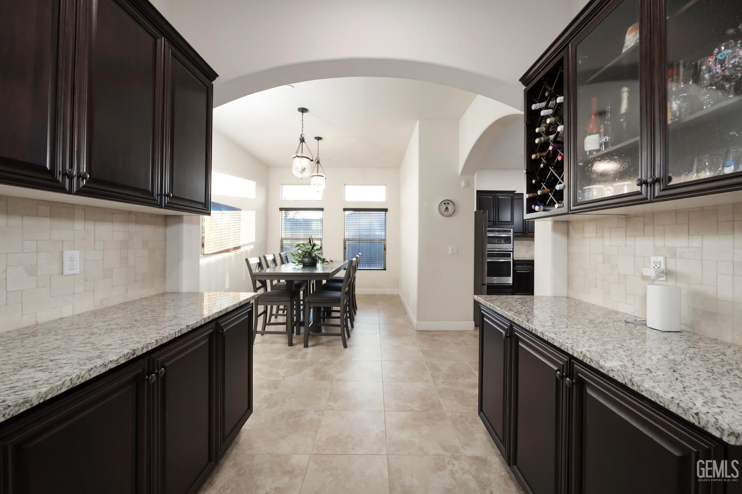 Bakersfield, California, 93314, United States, 4 Bedrooms Bedrooms, ,4 BathroomsBathrooms,Residential,For Sale,2010376