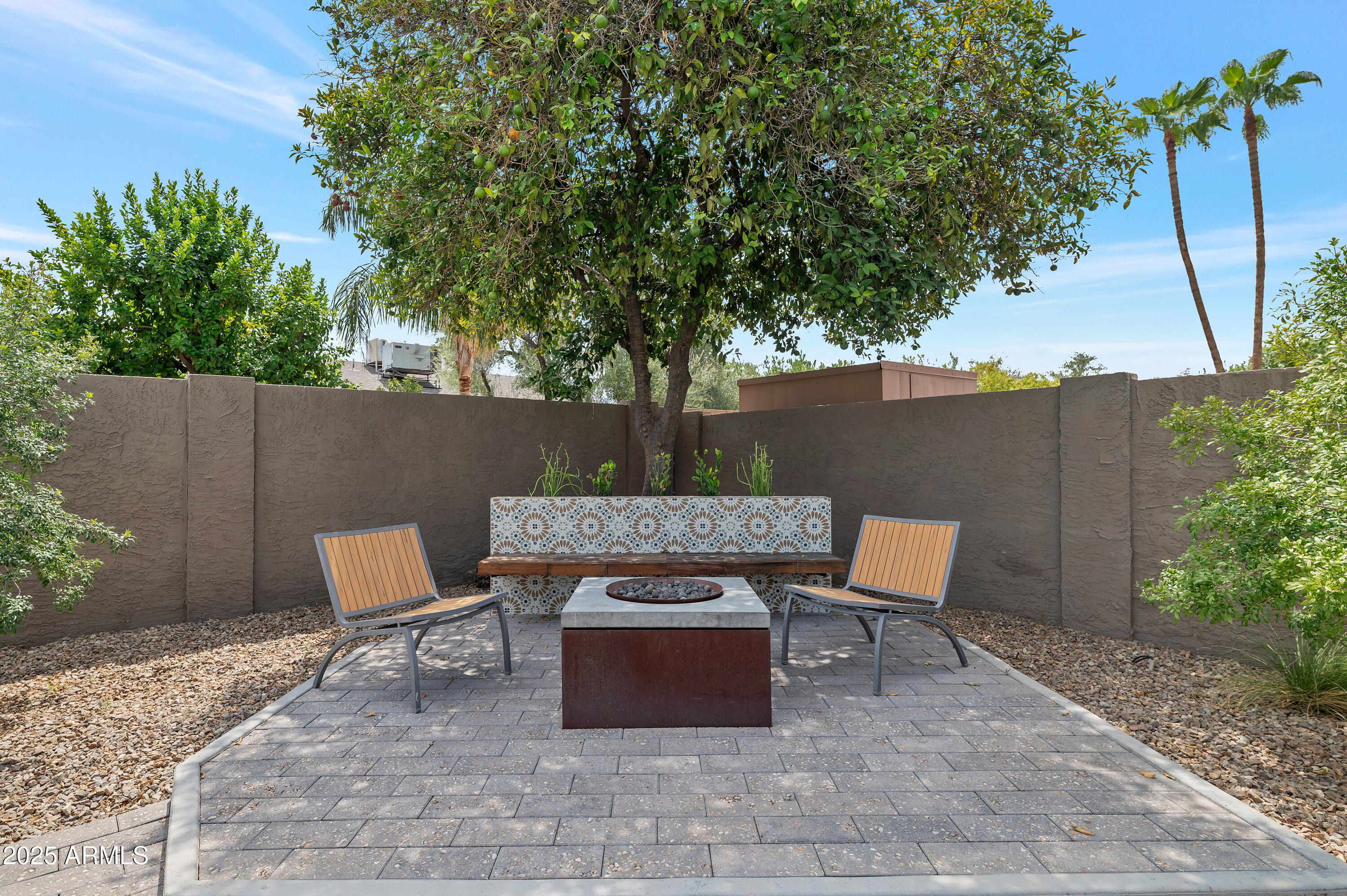Phoenix, Arizona, 85028, United States, 4 Bedrooms Bedrooms, ,Residential,For Sale,1940373
