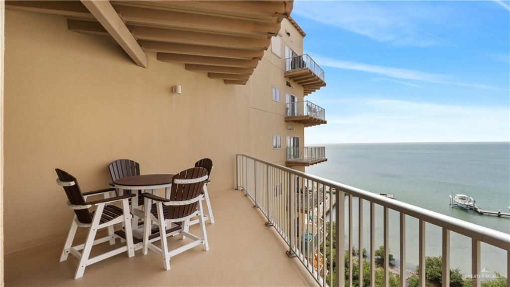 South Padre Island, Texas, 78597, United States, 3 Bedrooms Bedrooms, ,4 BathroomsBathrooms,Residential,For Sale,1731690