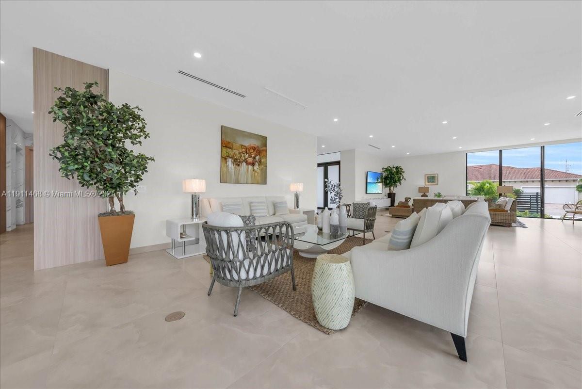 Marco Island, Florida, 34145, United States, 4 Bedrooms Bedrooms, ,5 BathroomsBathrooms,Residential,For Sale,1995875