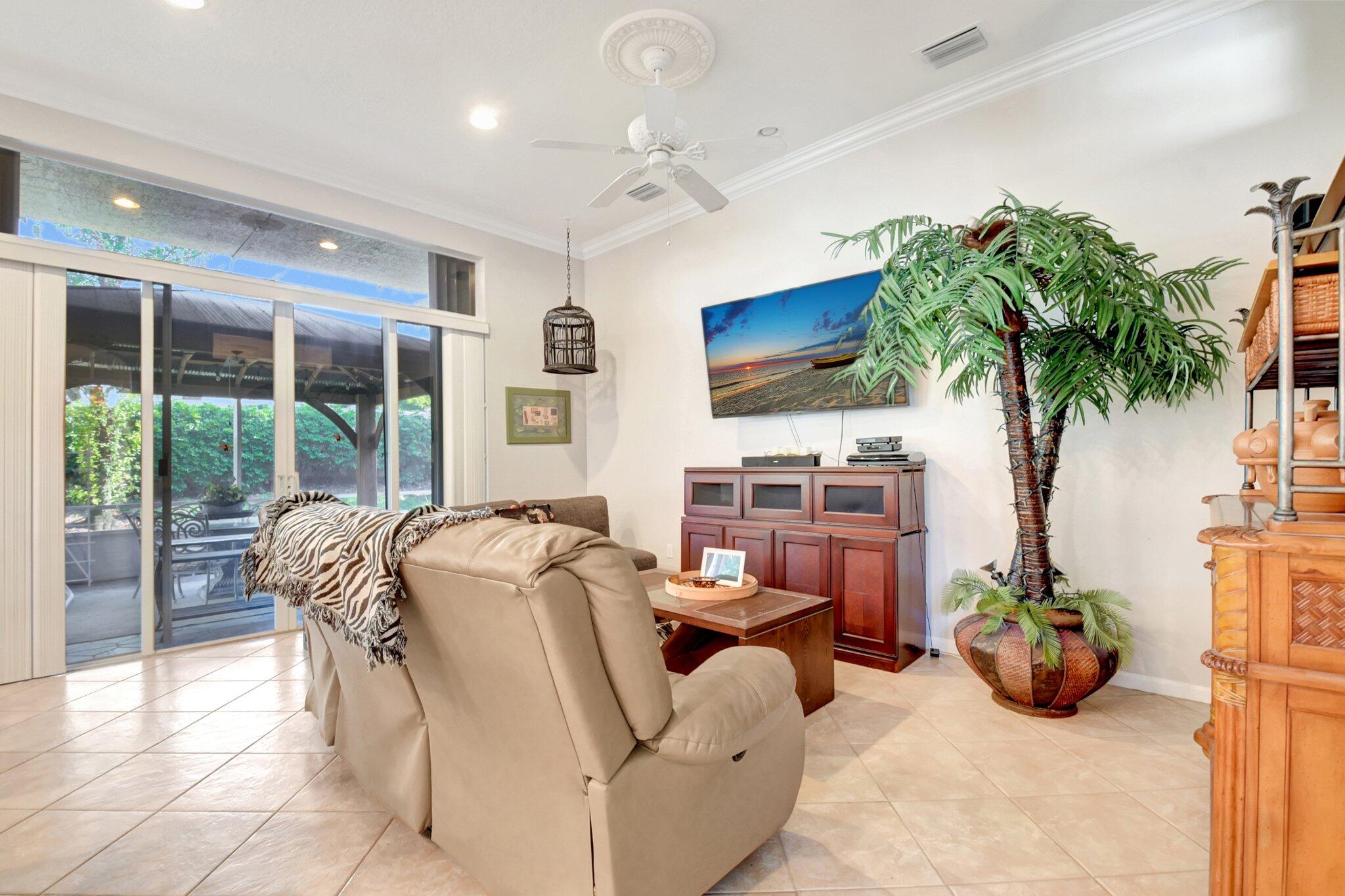 Lake Worth, Florida, 33467, United States, 4 Bedrooms Bedrooms, ,3 BathroomsBathrooms,Residential,For Sale,1829165