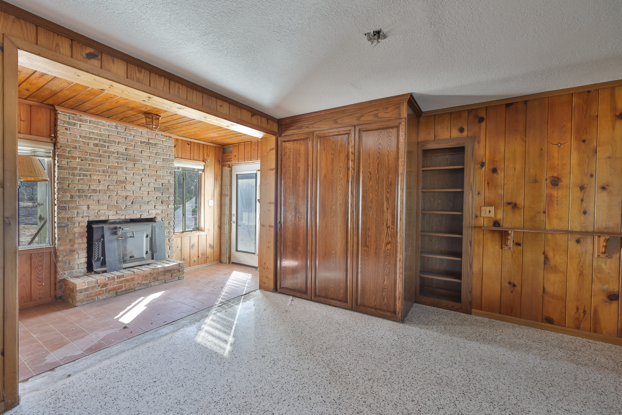 Ruskin, Florida, 33570, United States, 3 Bedrooms Bedrooms, ,2 BathroomsBathrooms,Residential,For Sale,2002551