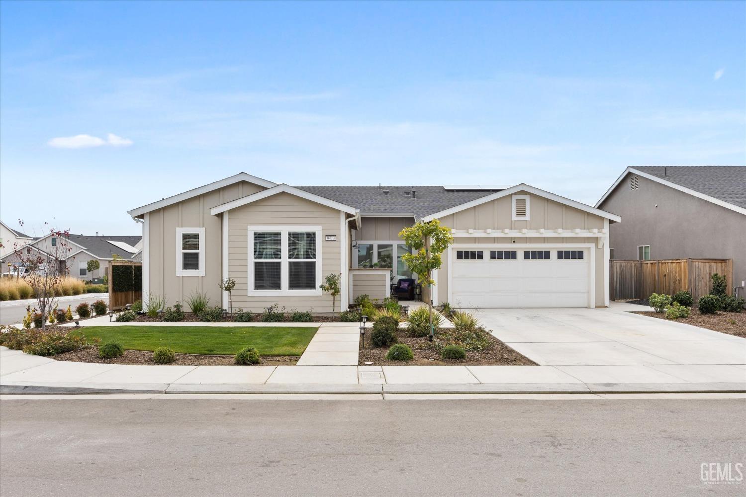 Shafter, California, 93263, United States, 4 Bedrooms Bedrooms, ,3 BathroomsBathrooms,Residential,For Sale,1767586