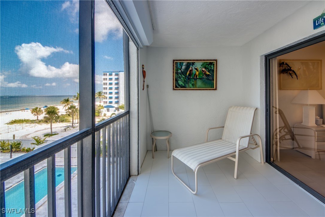 Fort Myers Beach, Florida, 33931, United States, 3 Bedrooms Bedrooms, ,2 BathroomsBathrooms,Residential,For Sale,1975122