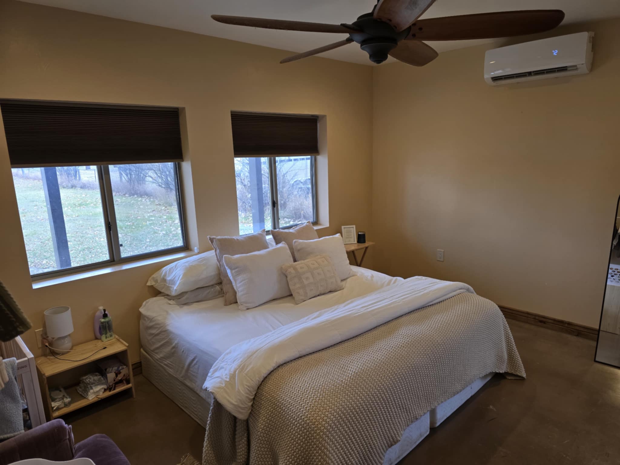 Sheridan, Wyoming, 82801, United States, 1 Bedroom Bedrooms, ,2 BathroomsBathrooms,Residential,For Sale,2001539