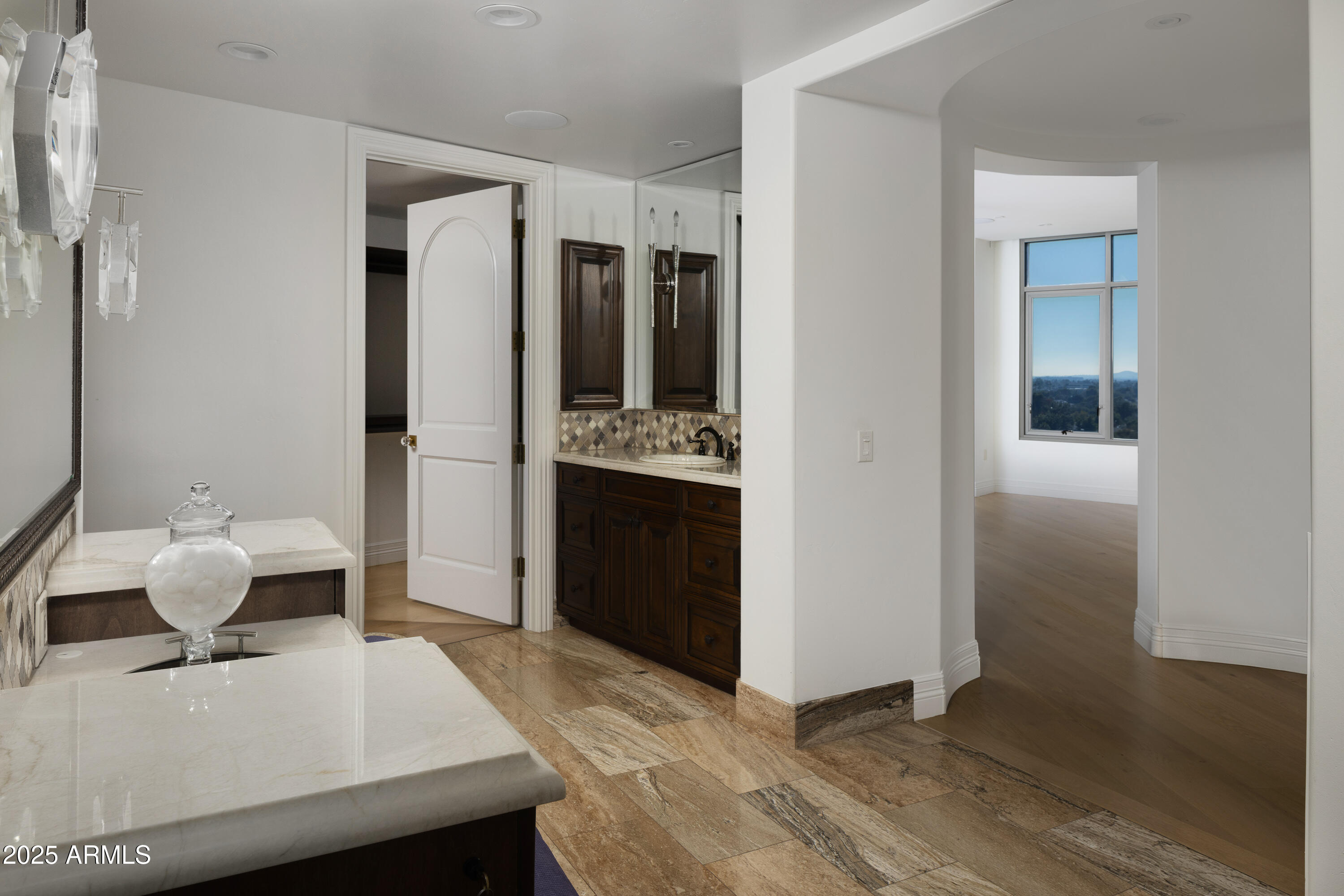 Phoenix, Arizona, 85016, United States, 2 Bedrooms Bedrooms, ,3 BathroomsBathrooms,Residential,For Sale,2001988