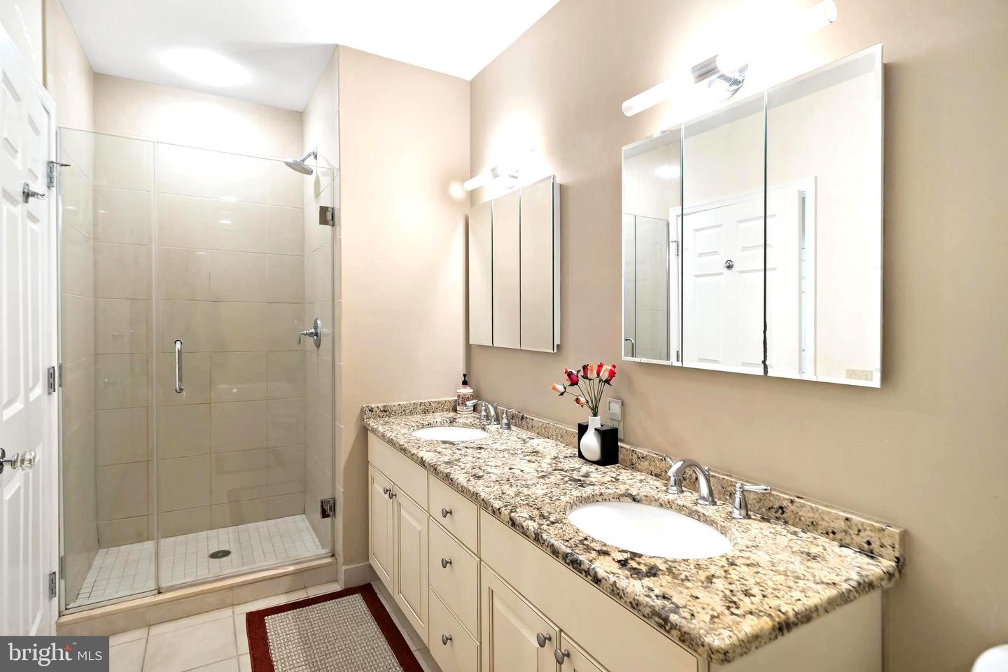 Philadelphia, Pennsylvania, 19103, United States, 2 Bedrooms Bedrooms, ,2 BathroomsBathrooms,Residential,For Sale,1901854