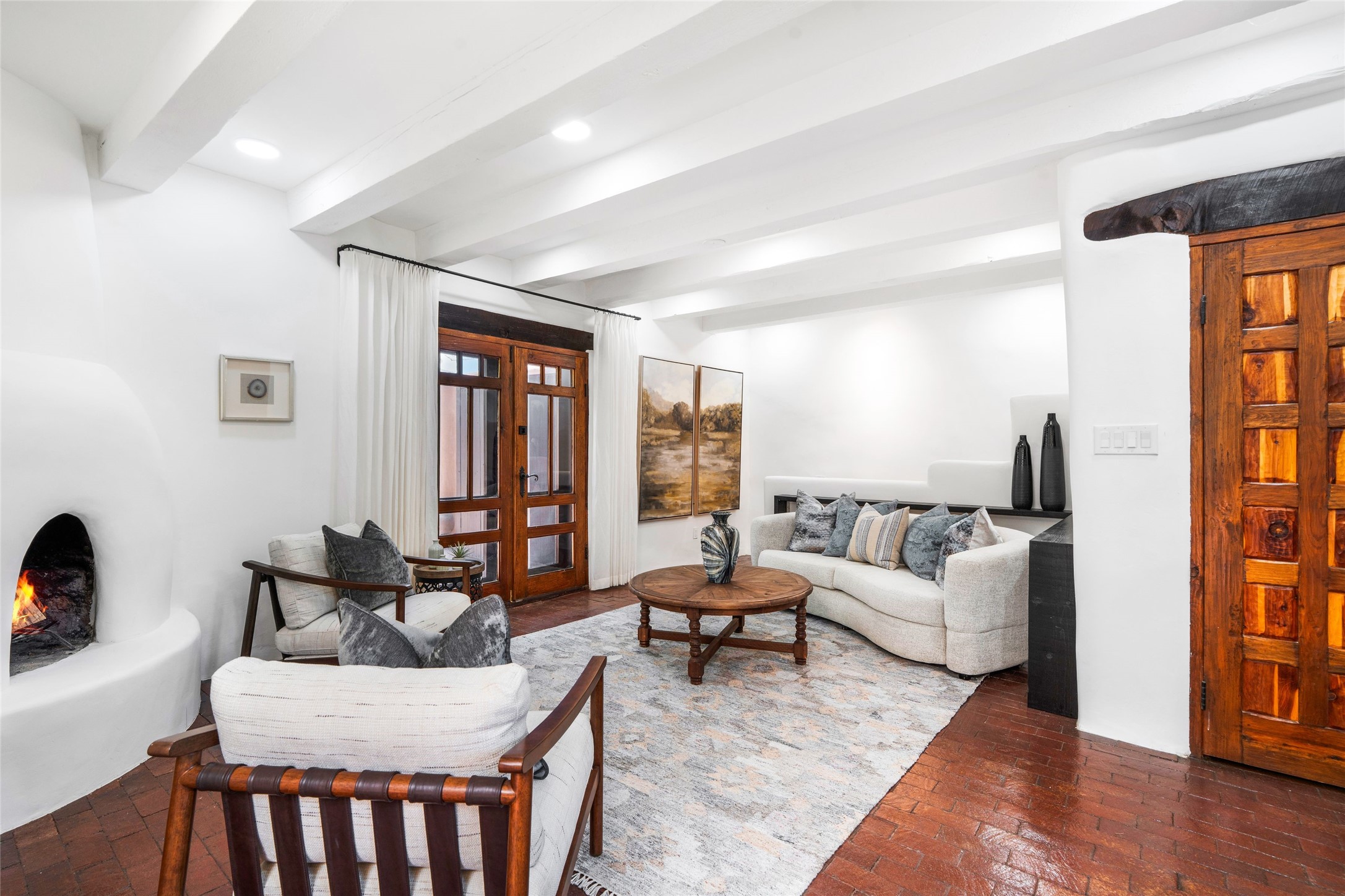  815 East Palace Avenue - 物件實景
