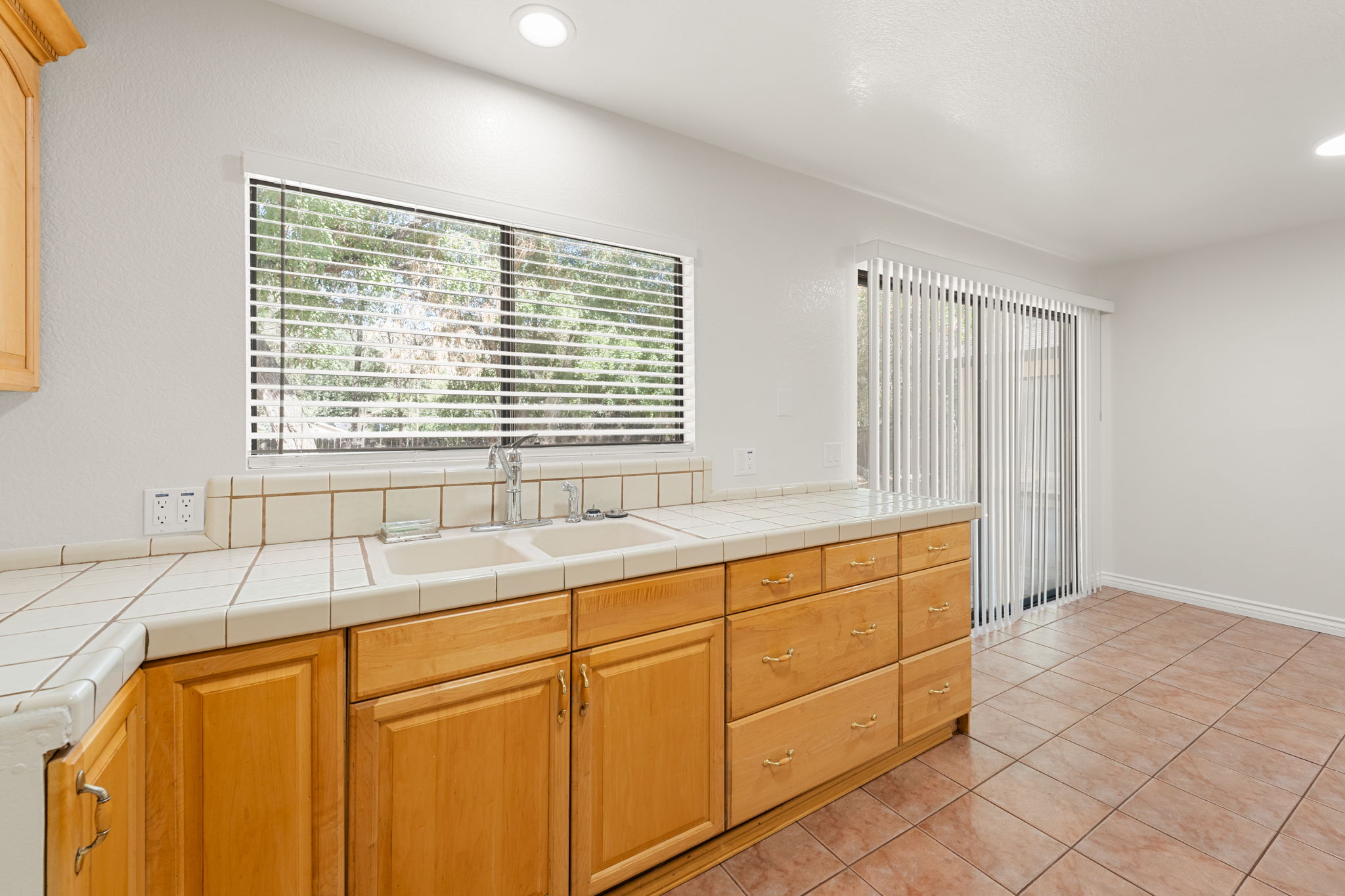 Lytle Creek, California, 92358, United States, 3 Bedrooms Bedrooms, ,2 BathroomsBathrooms,Residential,For Sale,1995534