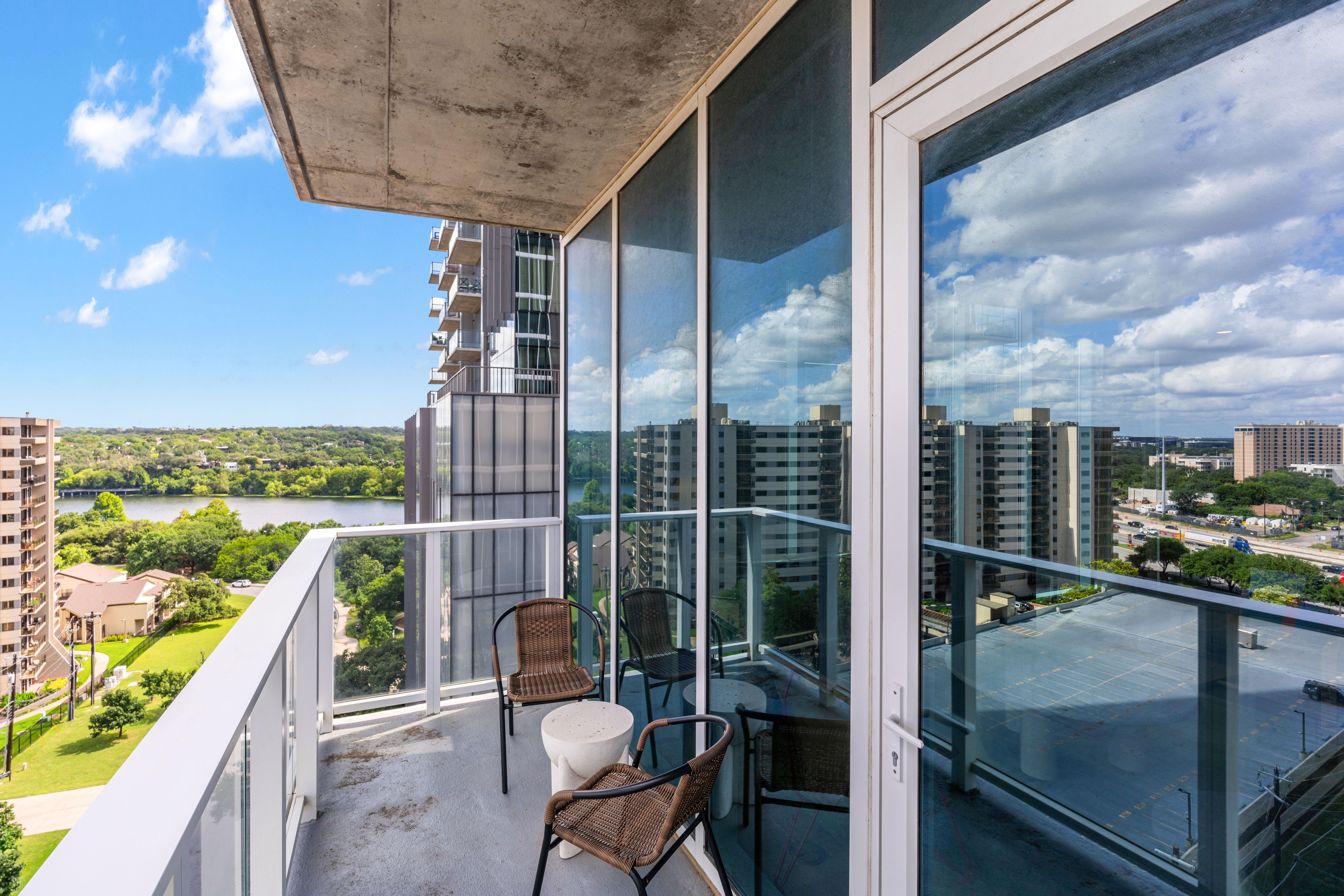  Modern Downtown Retreat - 物件實景