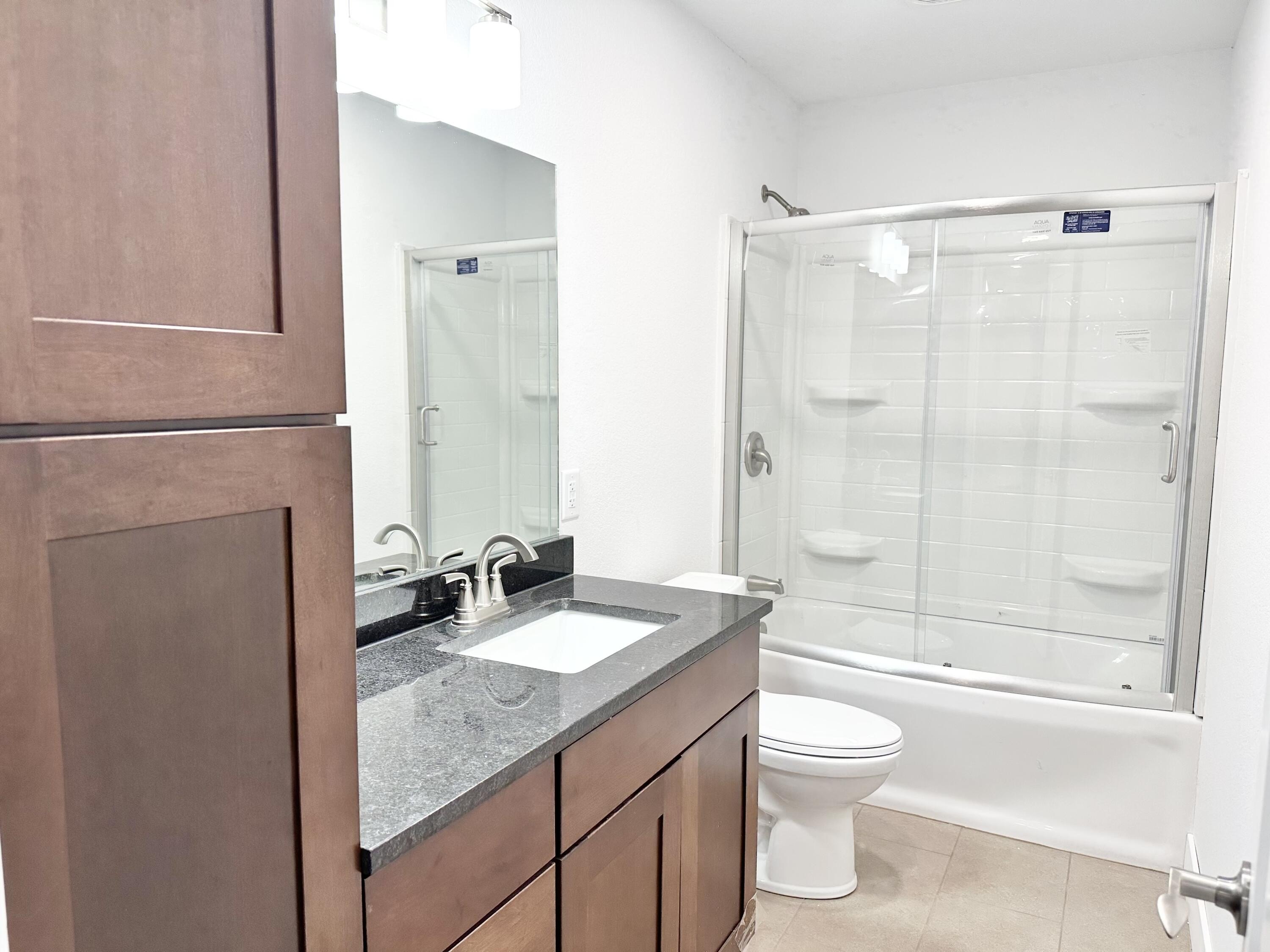 Shell Knob, Missouri, 65747, United States, 5 Bedrooms Bedrooms, ,3 BathroomsBathrooms,Residential,For Sale,1982122