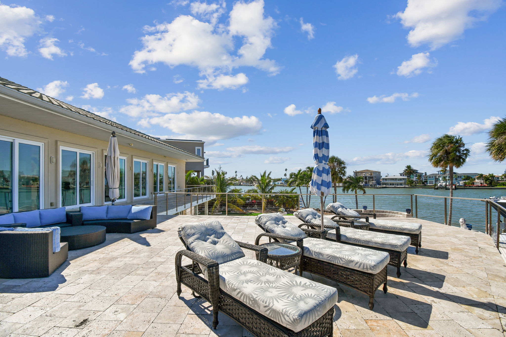 Madeira Beach, Florida, 33708, United States, 6 Bedrooms Bedrooms, ,6 BathroomsBathrooms,Residential,For Sale,1975666