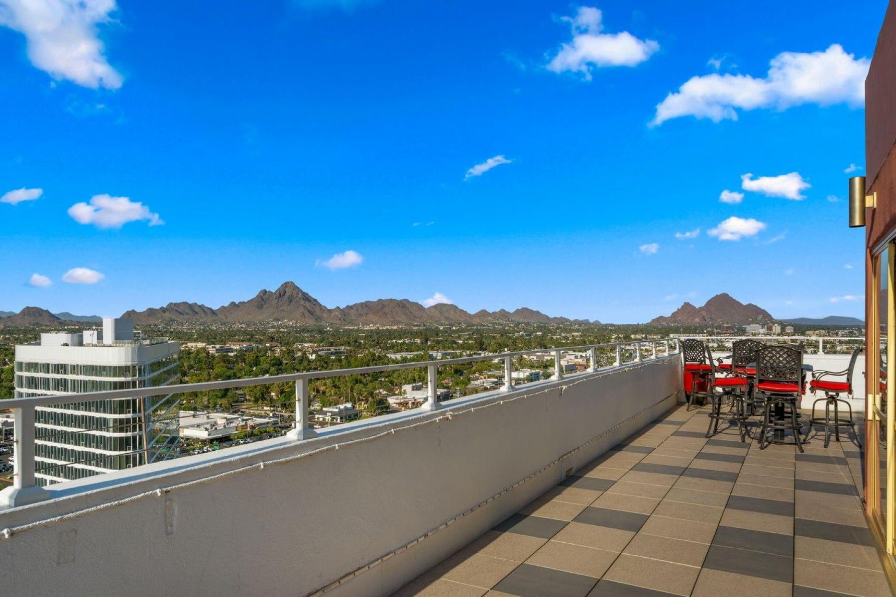  4750 N Central Avenue  Phoenix, AZ - 物件實景
