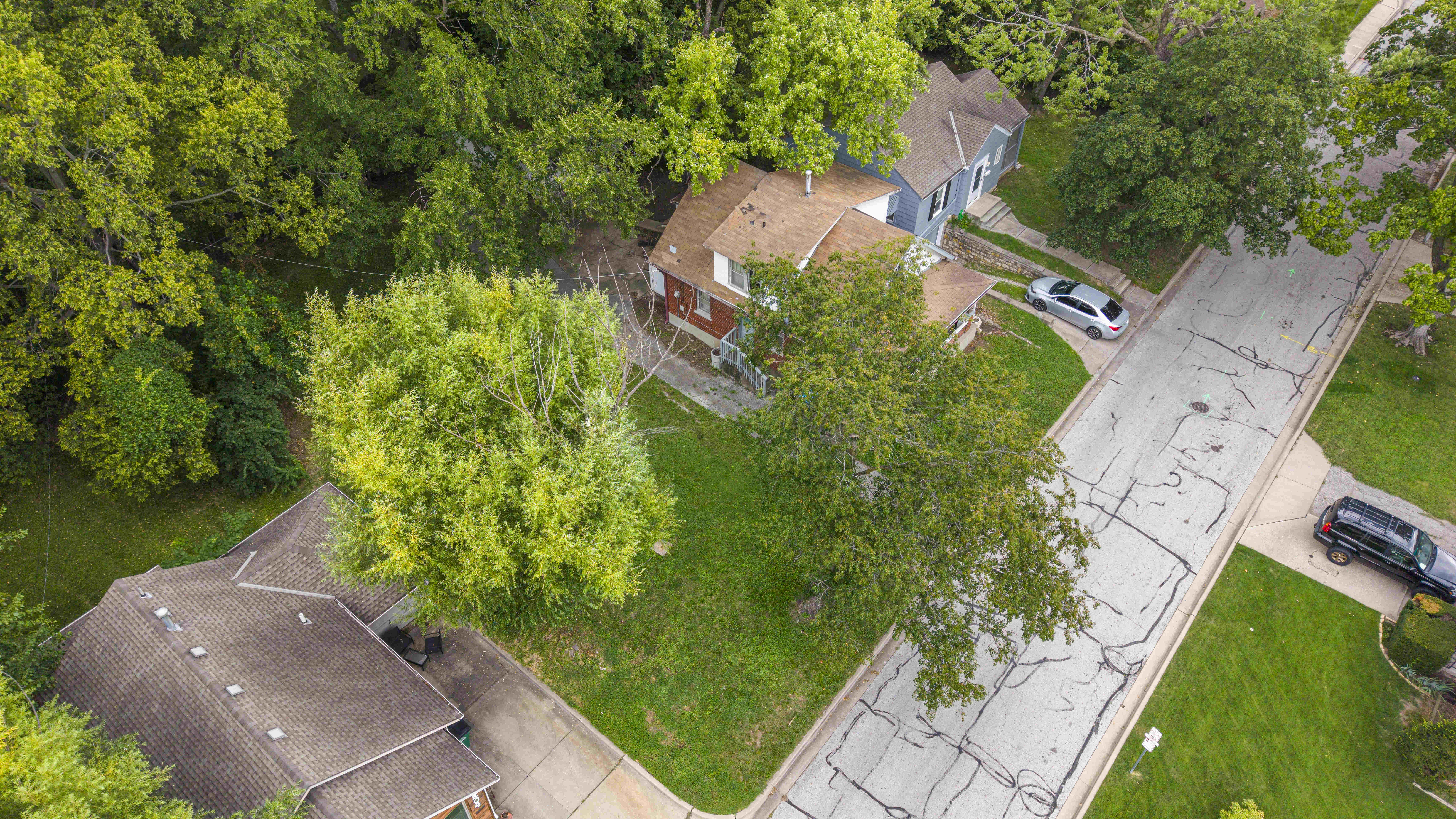  2330 West 48th Street, Westwood, KS 66205 - 物件實景